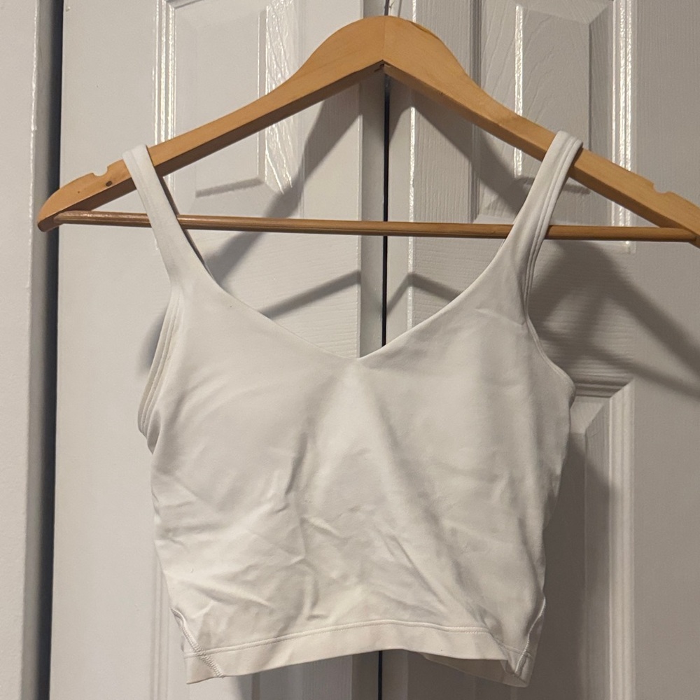 Lululemon 4 White Cropped Tank Top - V-Neck Spaghetti Straps
